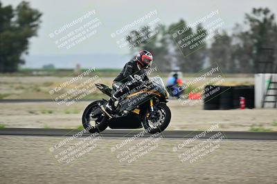 media/Apr-18-2025-TrackDaz (Fri) [[45f5874c44]]/C Group/Session 1 (Turn 7)/